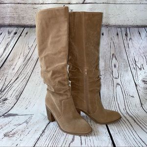 Universal Thread Lainee Taupe Boots